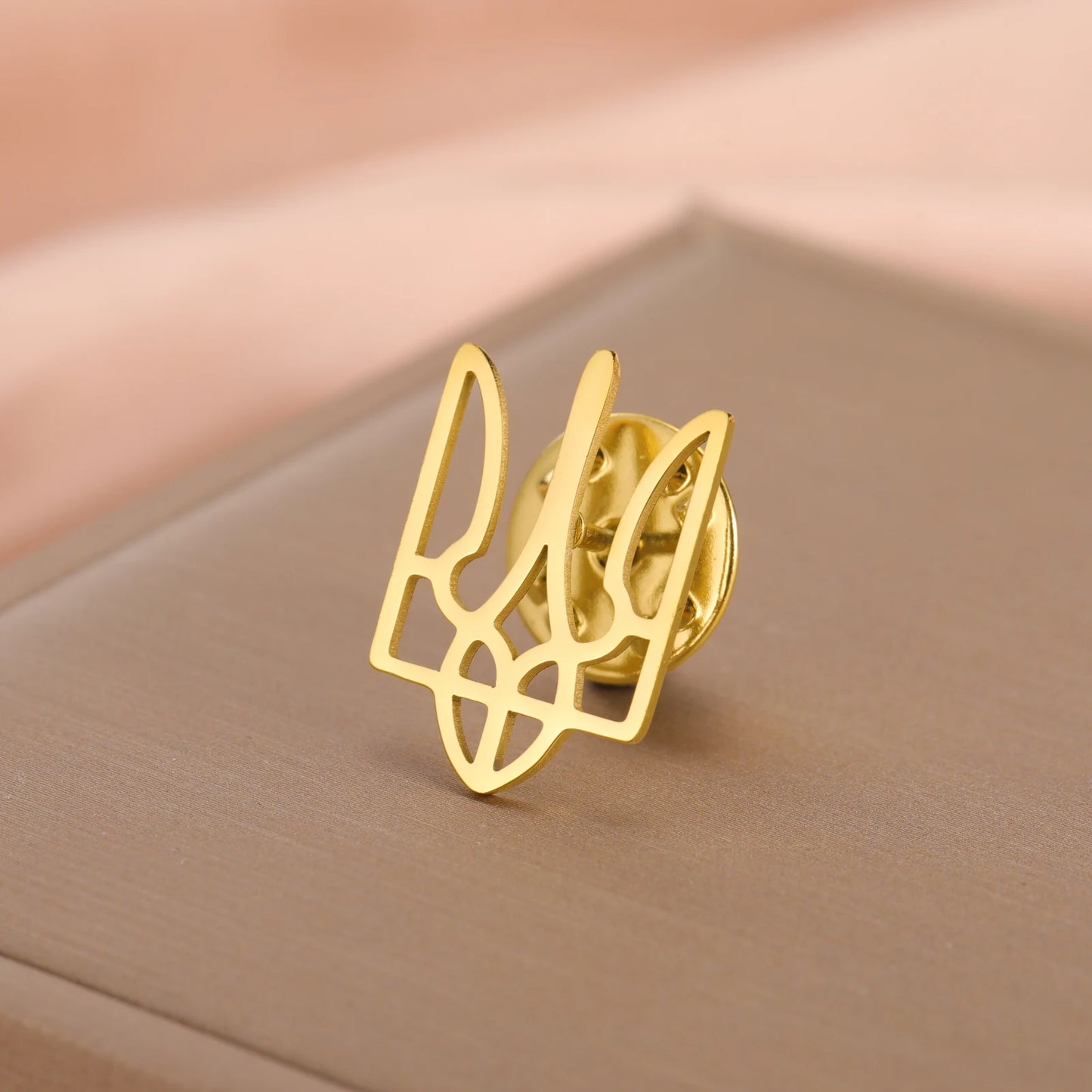 COOLTIME Ukrainian Trident National Emblem Brooch Stainless Steel Fashion Badge Brooch Pins Jewelry Clothing Accessories